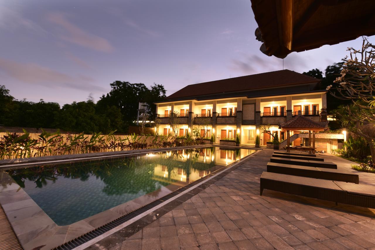 Le Lima Kuta Lombok Exterior foto